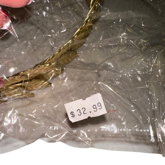 Elegant Caesar Laurel Leaf Gold Crown Costume Accessory for Halloween 👻 - Picture 9 of 13